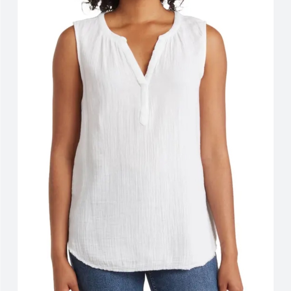 beachlunchlounge White Cotton Gauzy Sleeveless Blouse